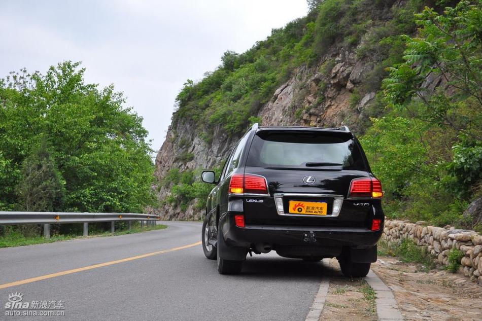 雷克萨斯LX570试车实拍图 外观