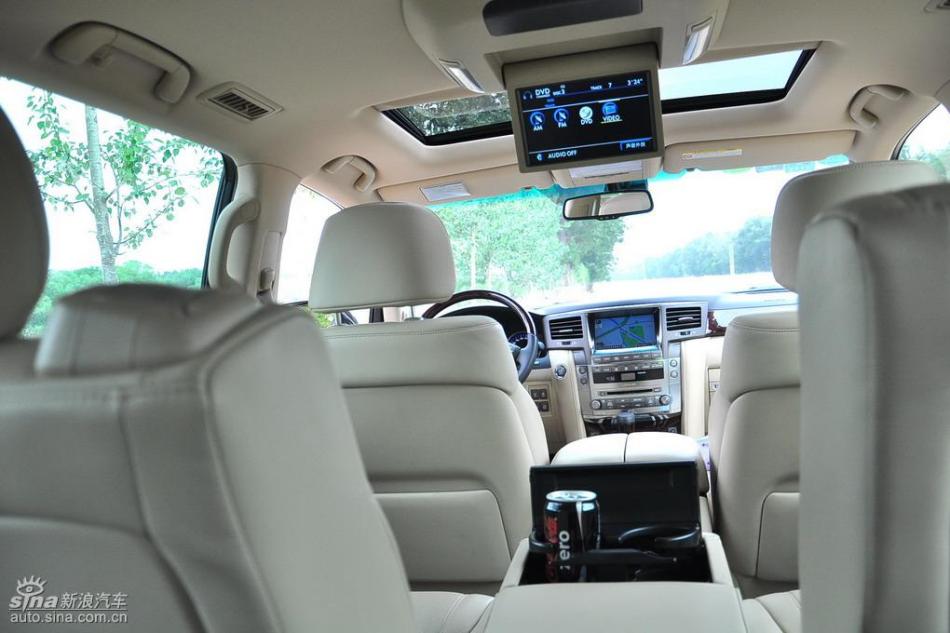 雷克萨斯LX570试车实拍图