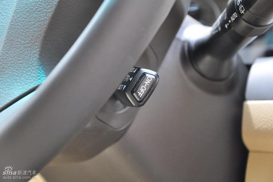 雷克萨斯LX570试车实拍图