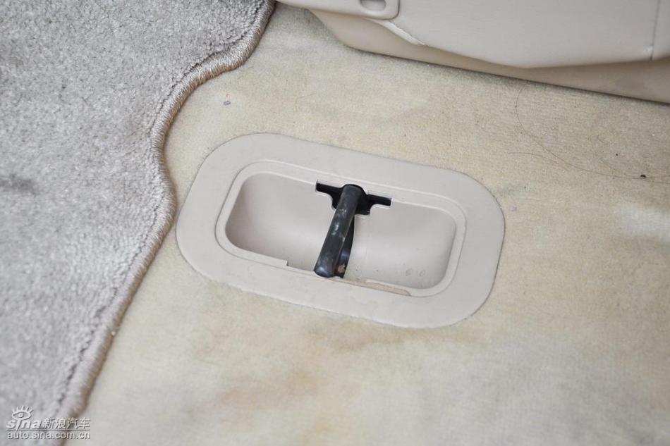 雷克萨斯LX570试车实拍图