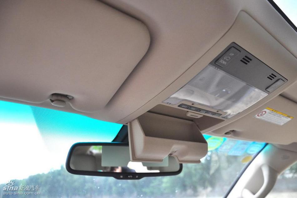 雷克萨斯LX570试车实拍图