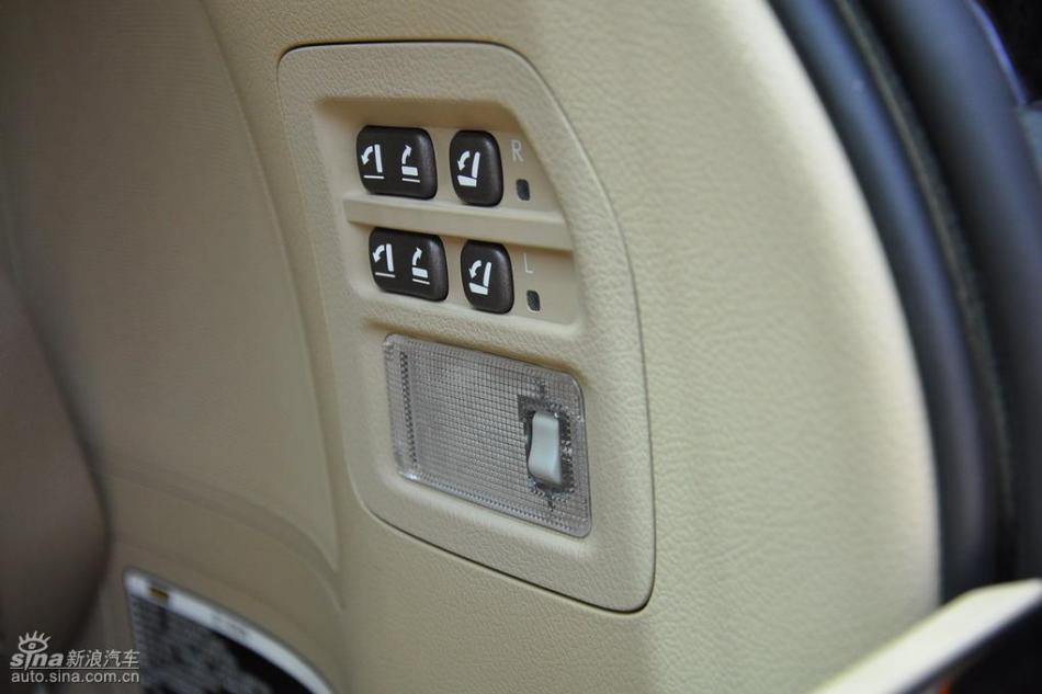 雷克萨斯LX570试车实拍图