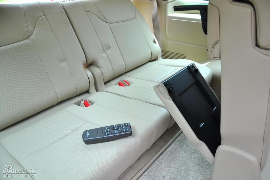 雷克萨斯LX570试车实拍图