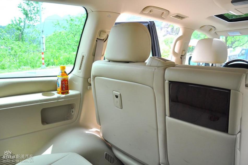 雷克萨斯LX570试车实拍图