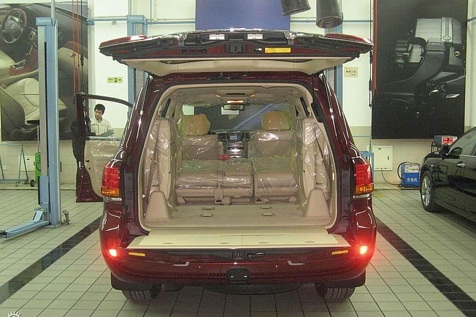 顶级SUV雷克萨斯LX570到店实拍