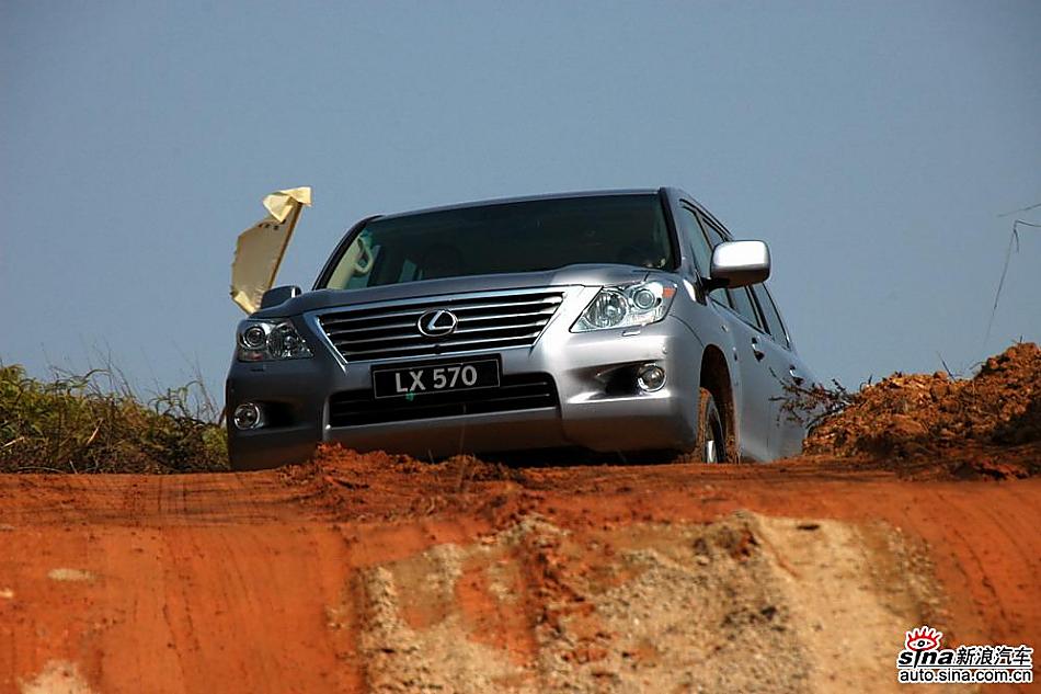 试驾LX 570