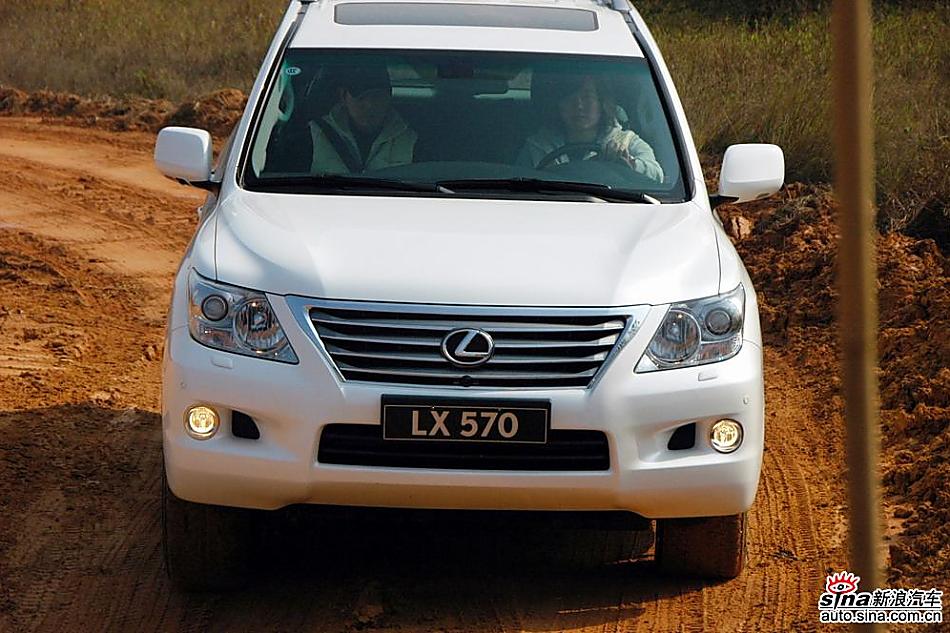 试驾LX 570