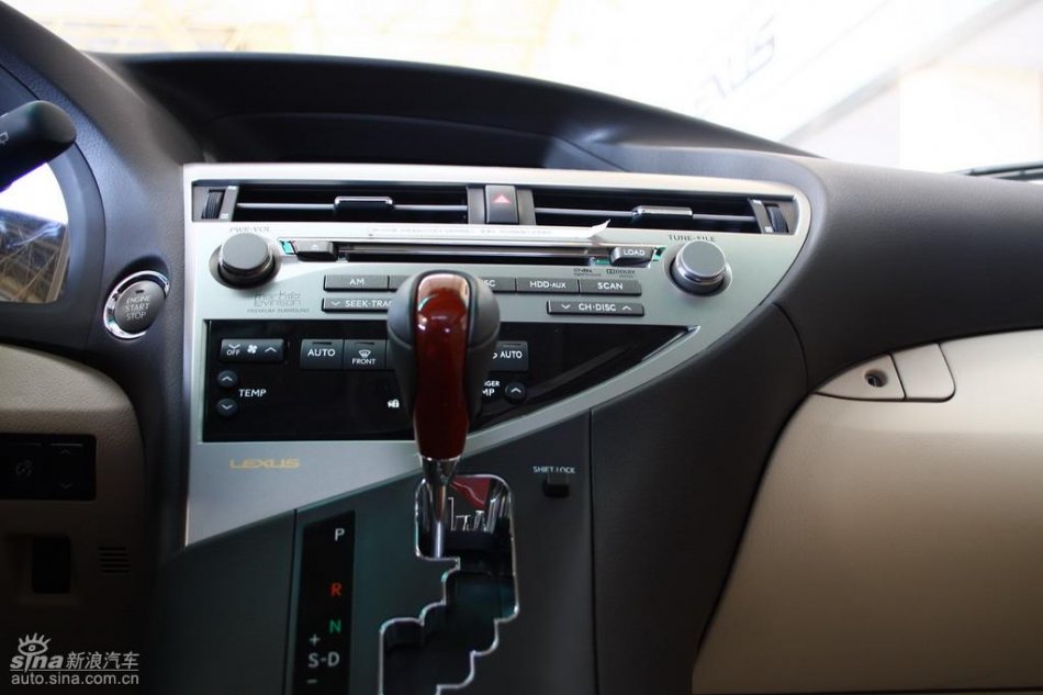 全新雷克萨斯RX350内饰