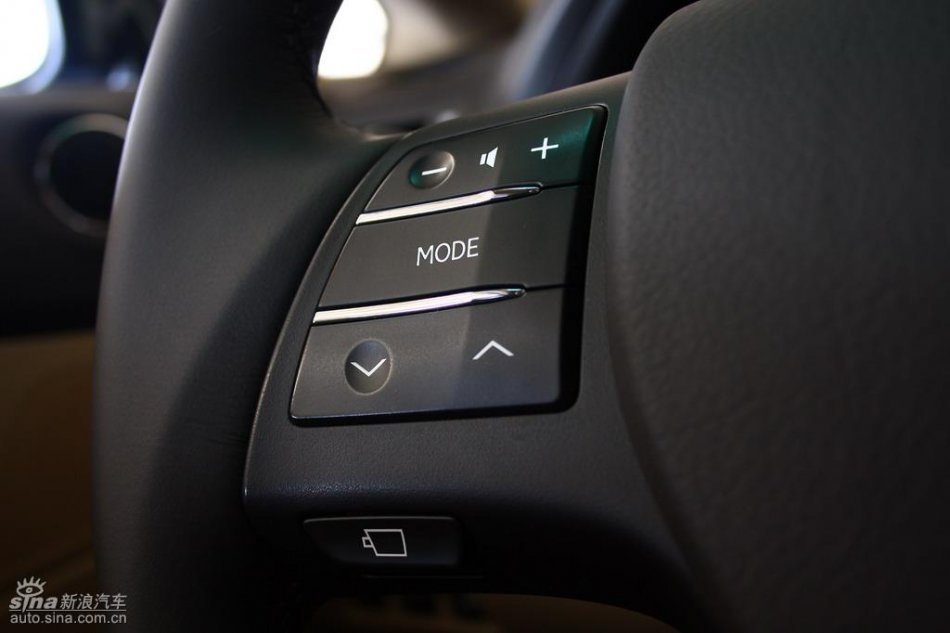 全新雷克萨斯RX350内饰