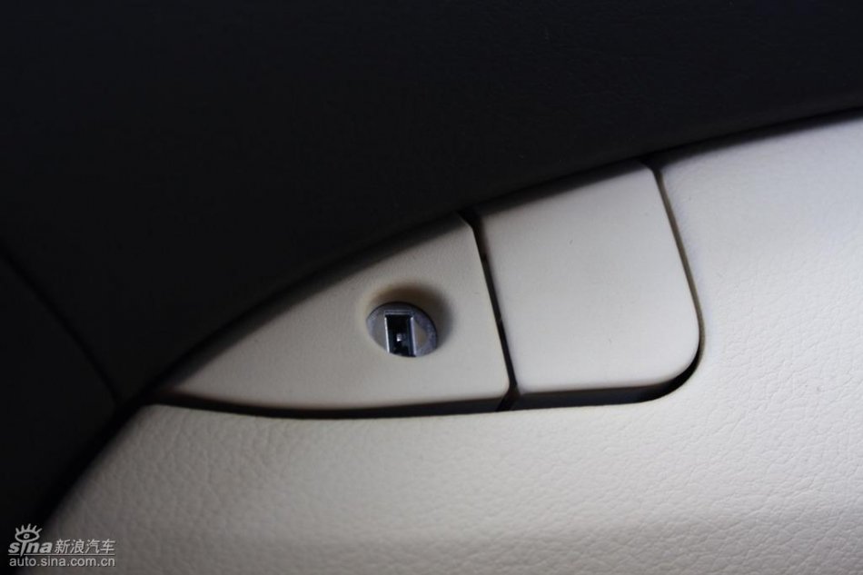 全新雷克萨斯RX350内饰