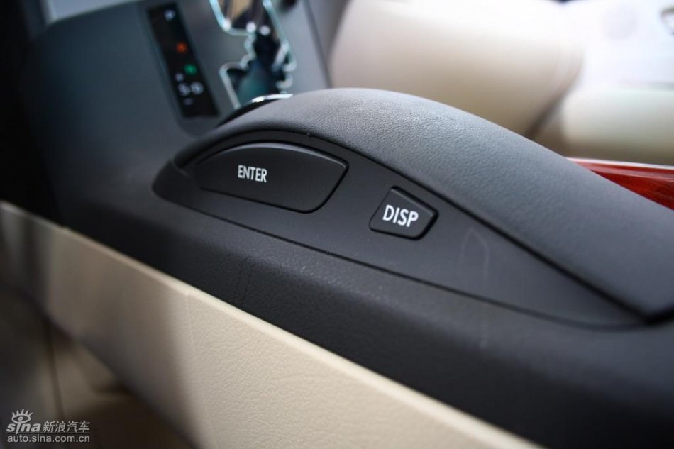 全新雷克萨斯RX350内饰