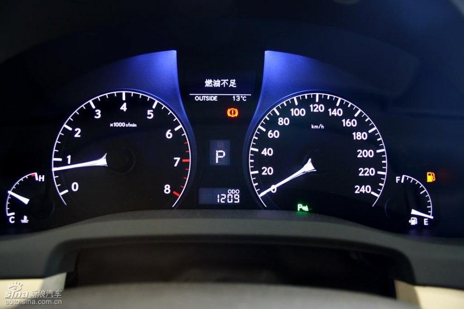 全新雷克萨斯RX350内饰