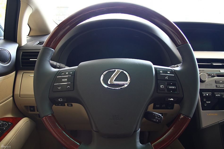 全新雷克萨斯RX350内饰