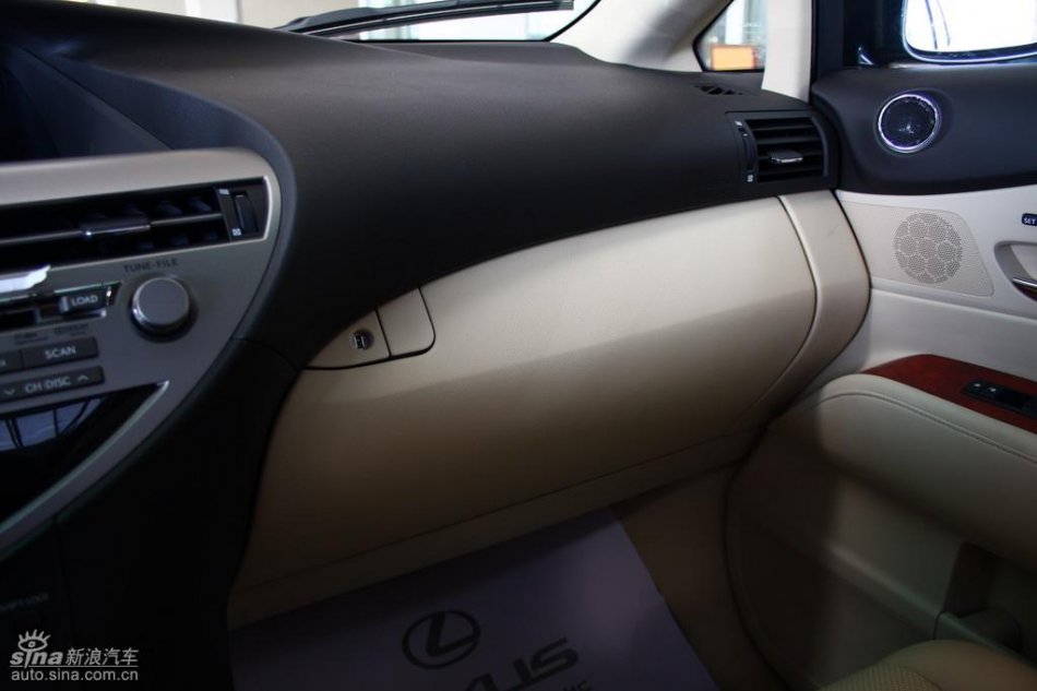 全新雷克萨斯RX350内饰