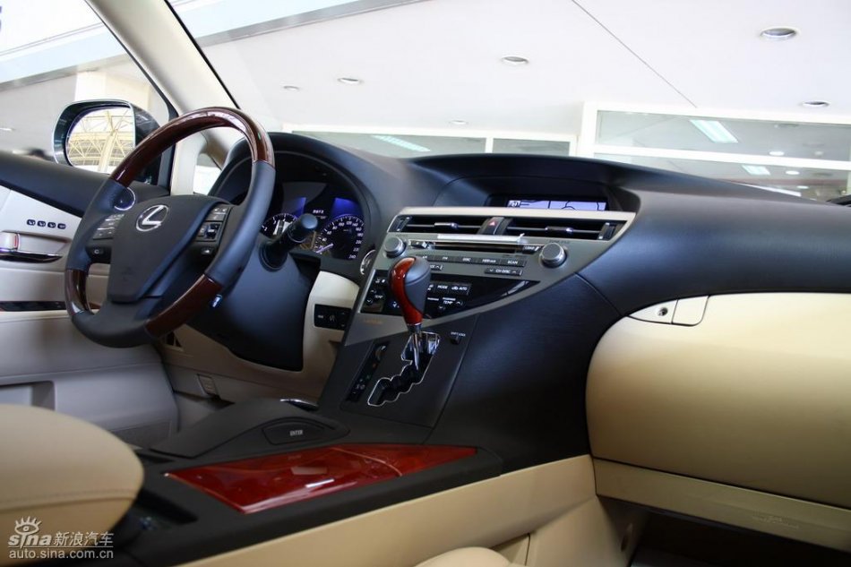 全新雷克萨斯RX350内饰