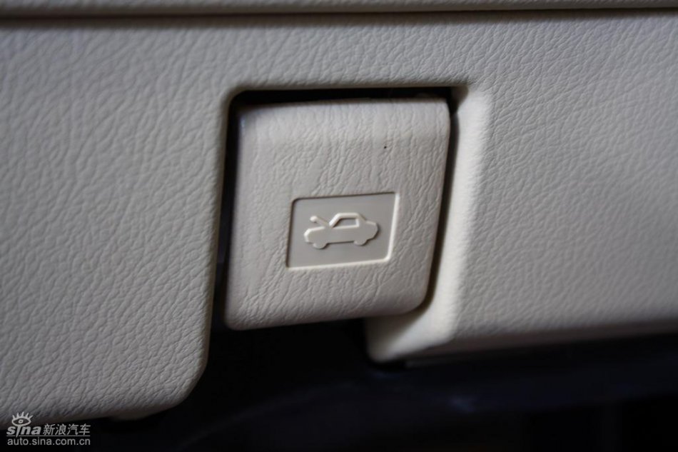 全新雷克萨斯RX350内饰