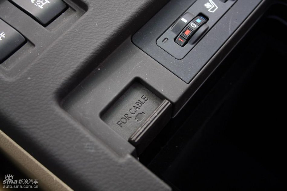 全新雷克萨斯RX350内饰