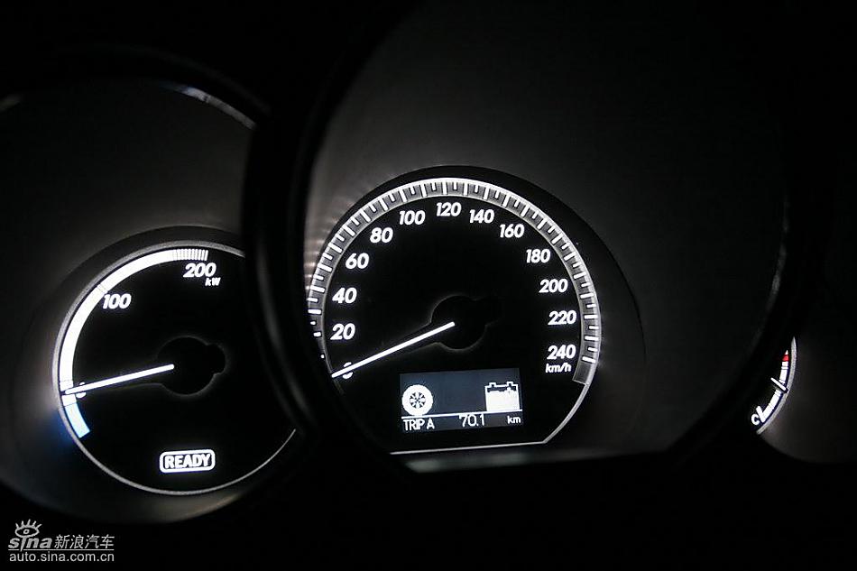 雷克萨斯RX400h内饰及细节