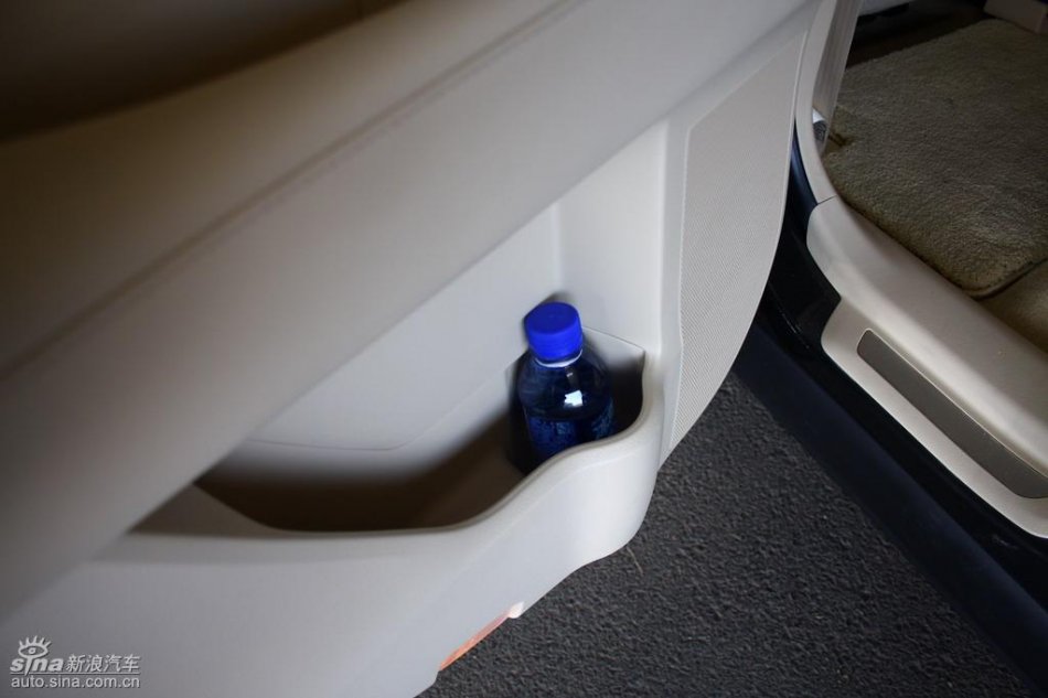 全新雷克萨斯RX350内饰