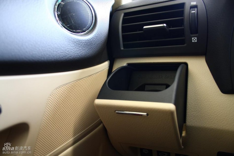 全新雷克萨斯RX350内饰