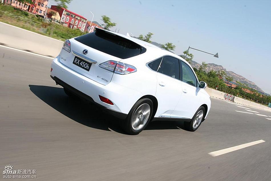 雷克萨斯RX450h公路行驶动态