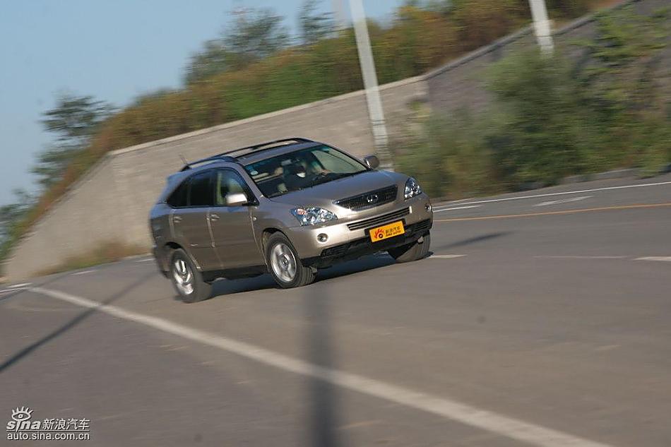 雷克萨斯RX400h动态