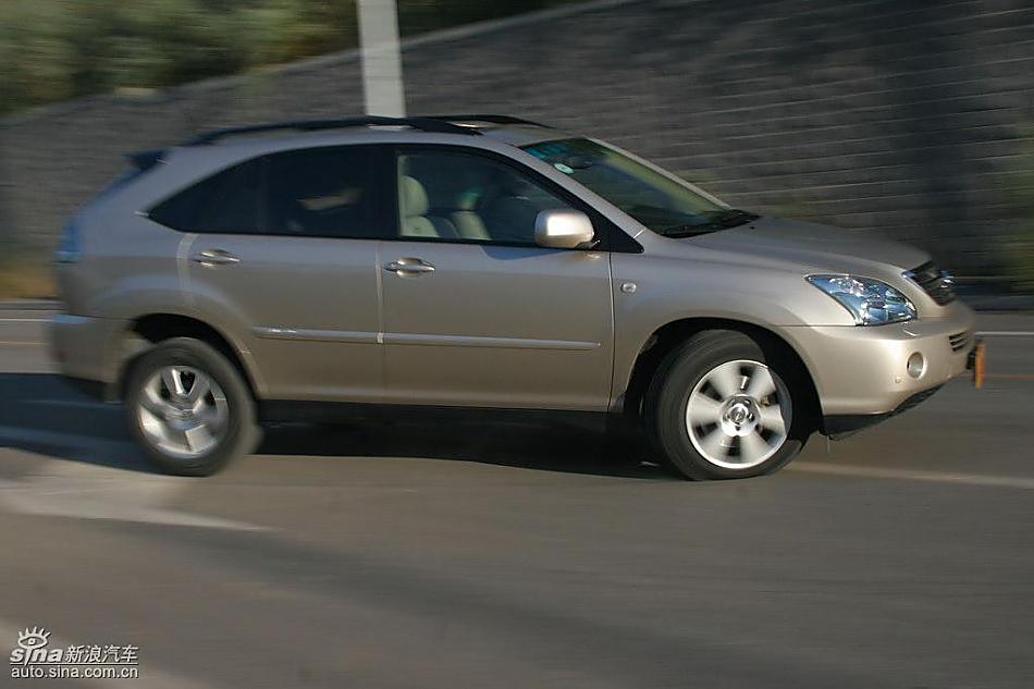 雷克萨斯RX400h动态