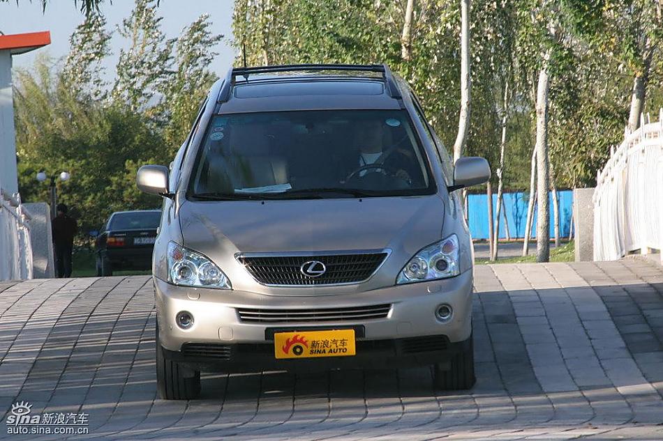 雷克萨斯RX400h动态