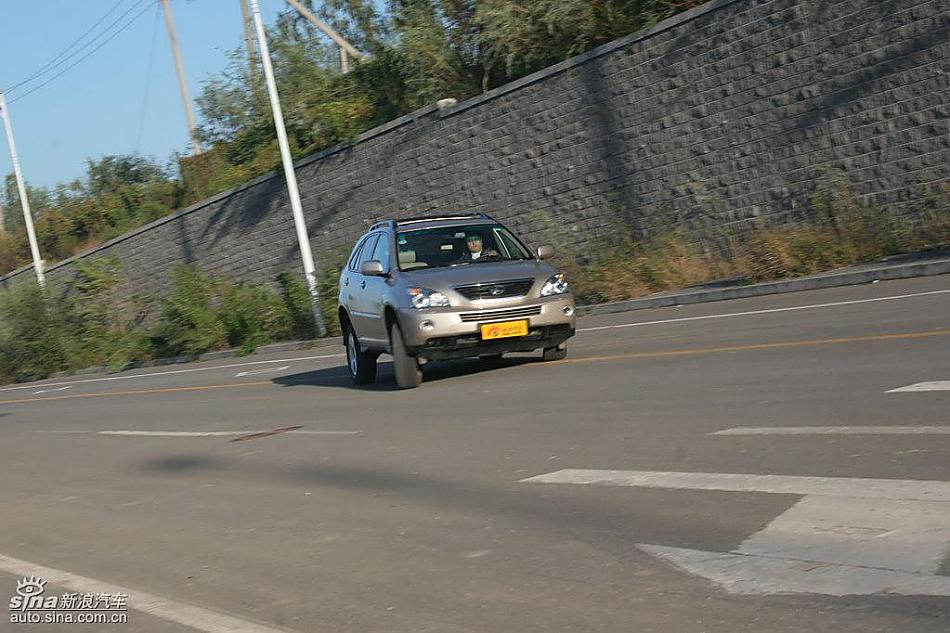 雷克萨斯RX400h动态