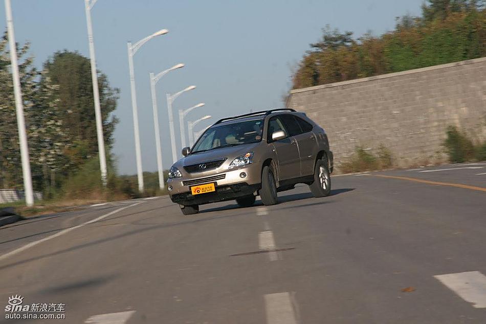 雷克萨斯RX400h动态