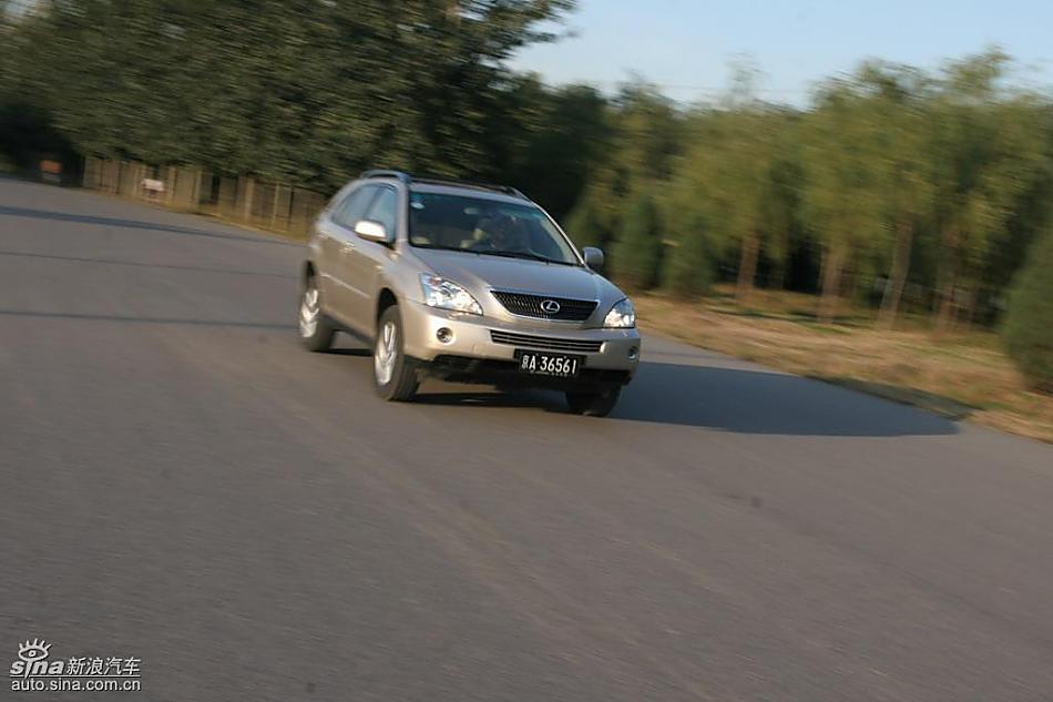 雷克萨斯RX400h动态