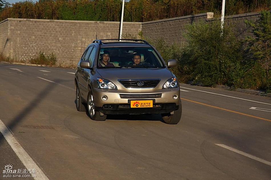 雷克萨斯RX400h动态