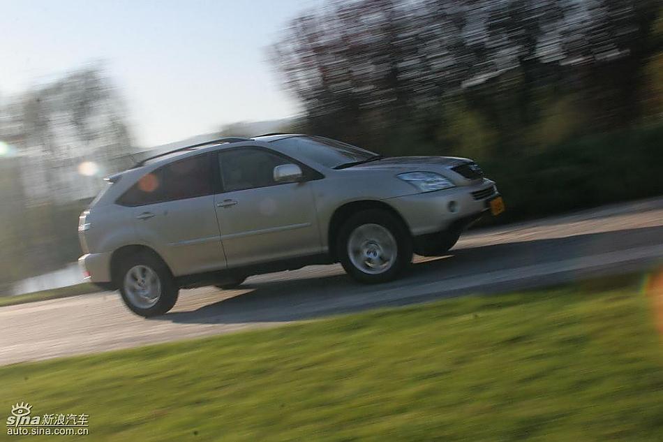 雷克萨斯RX400h动态