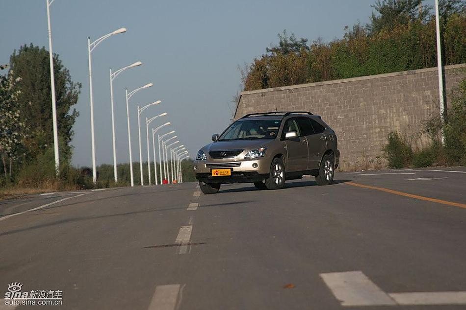 雷克萨斯RX400h动态
