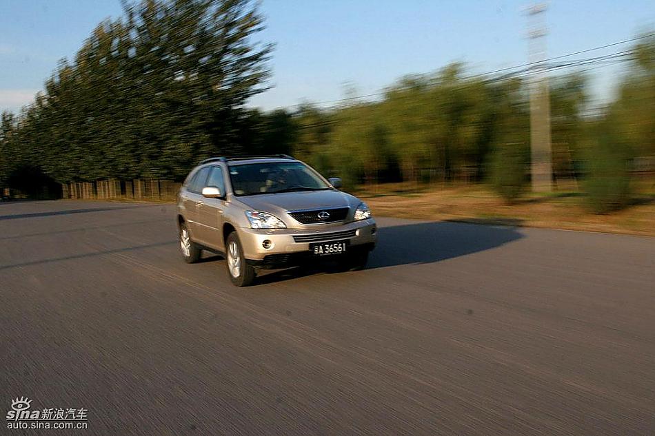 雷克萨斯RX400h动态
