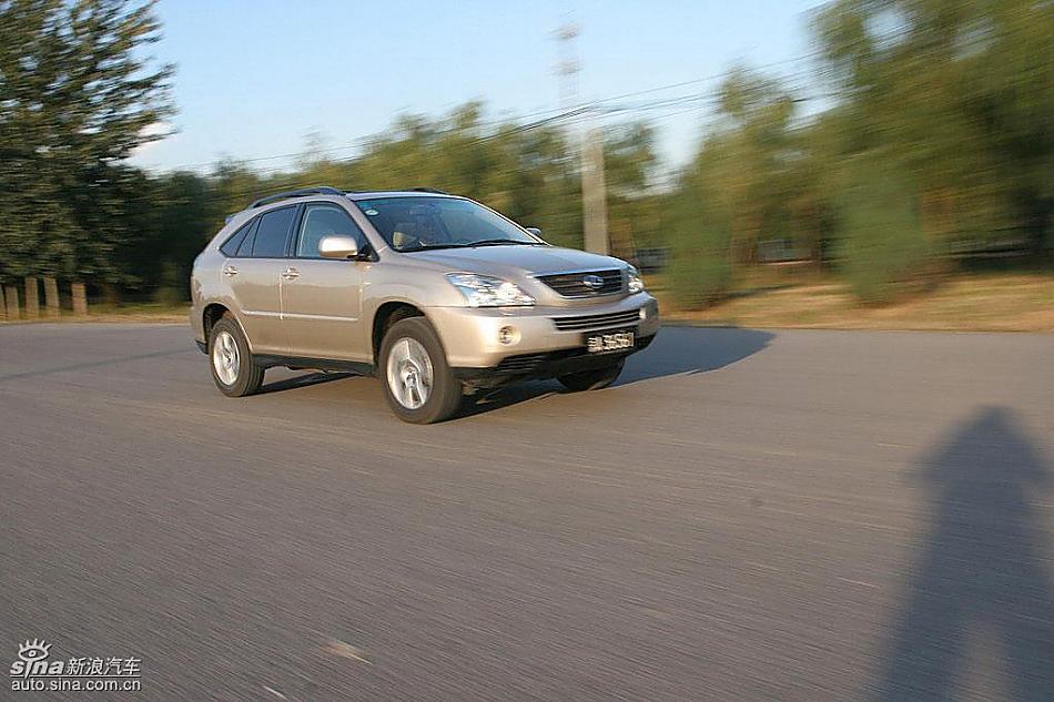 雷克萨斯RX400h动态