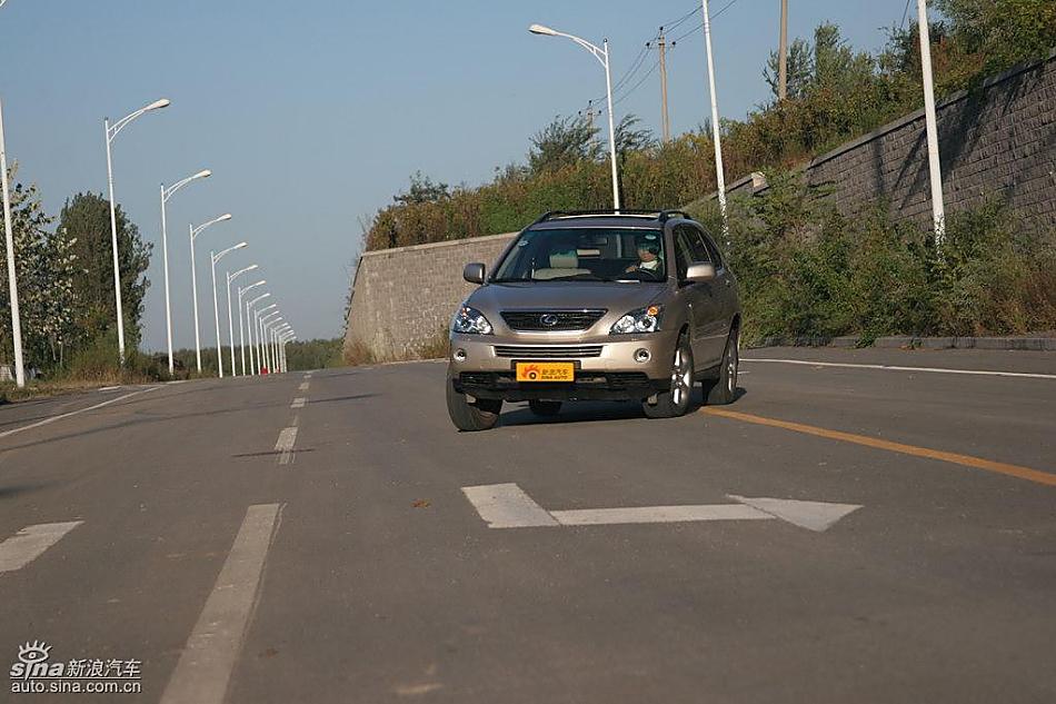 雷克萨斯RX400h动态