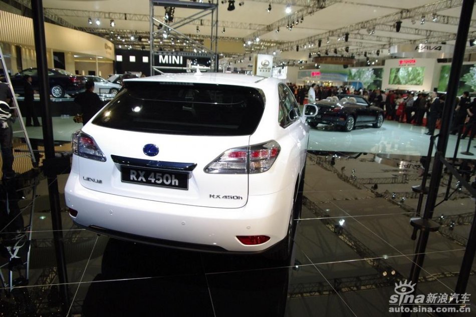 雷克萨斯RX450h