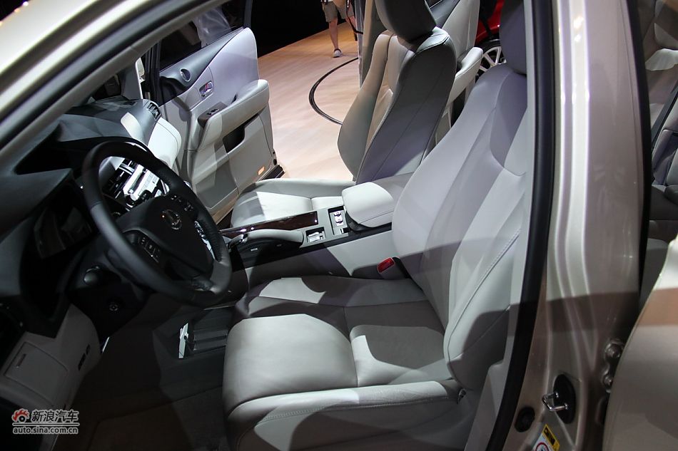 雷克萨斯RX270上市现场图