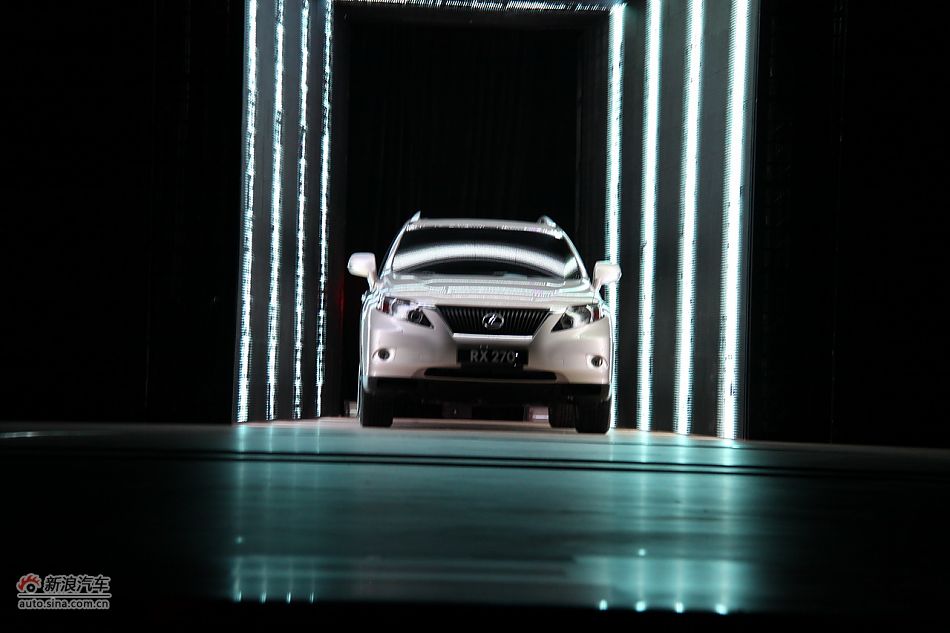 雷克萨斯RX270