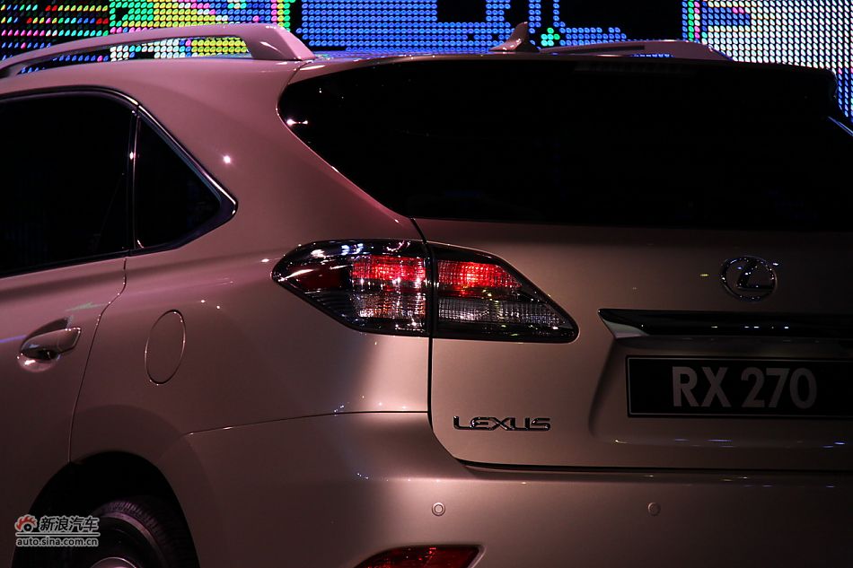 雷克萨斯RX270