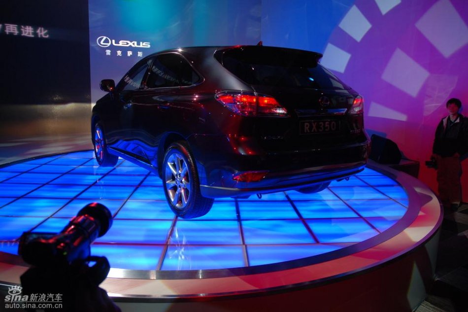 全新雷克萨斯RX350上市现场图