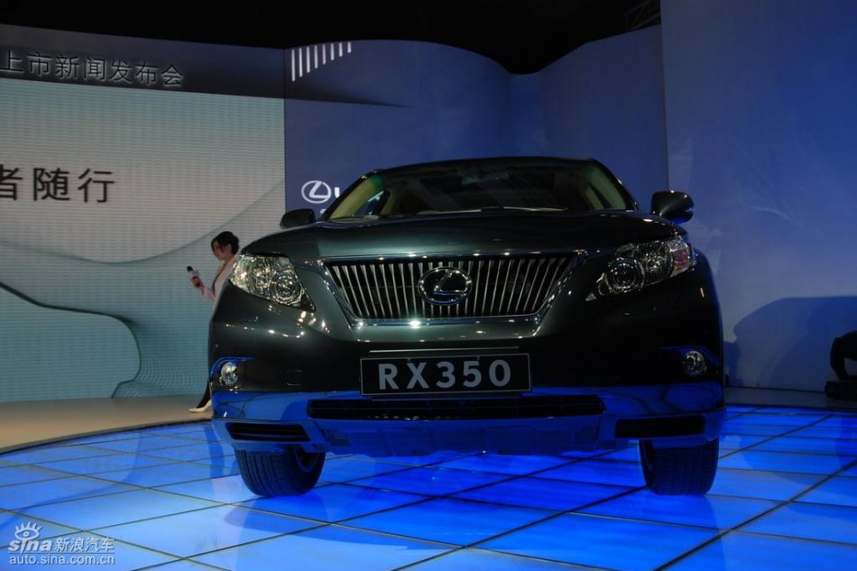 全新雷克萨斯RX350上市现场图