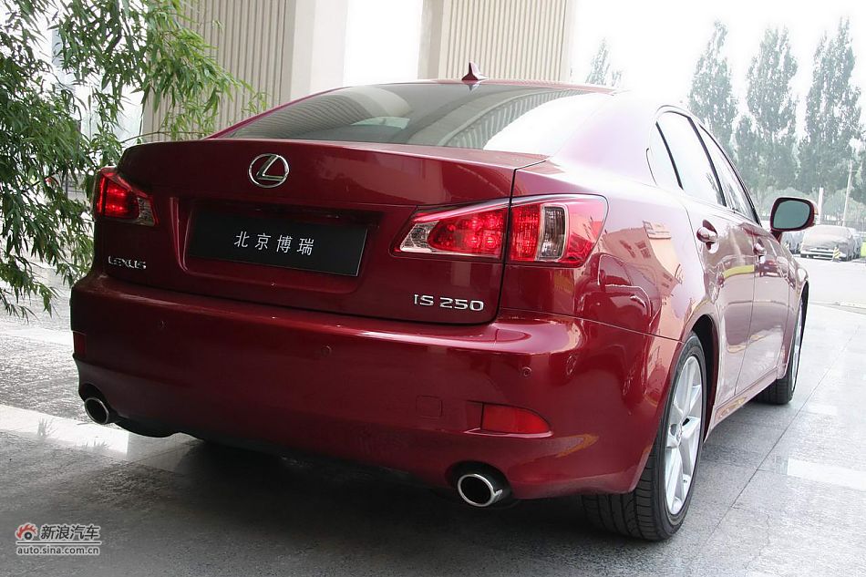 雷克萨斯IS250外观
