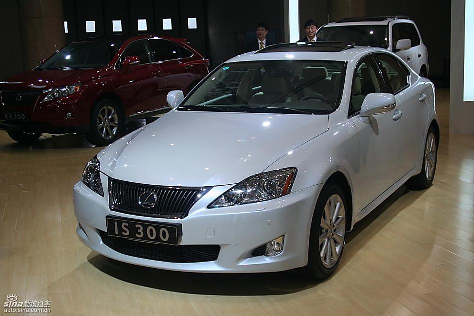 雷克萨斯IS300