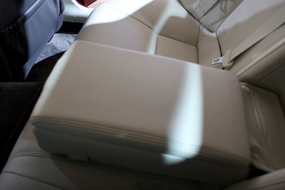 09款IS300内饰图片