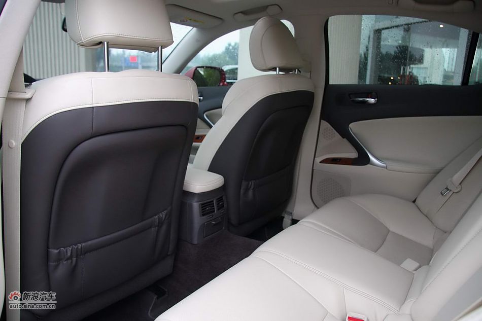 雷克萨斯IS250内饰