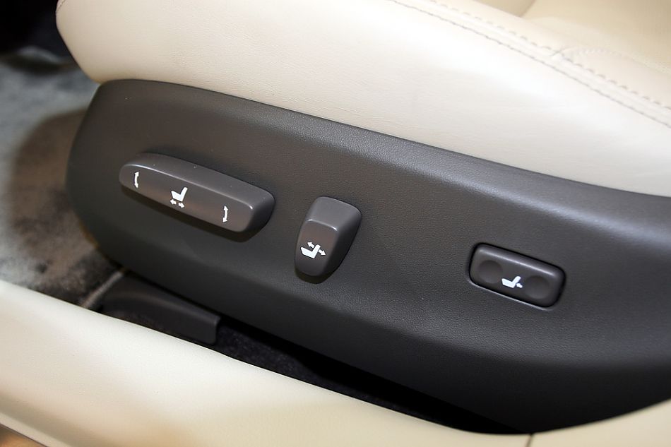 09款IS300内饰图片