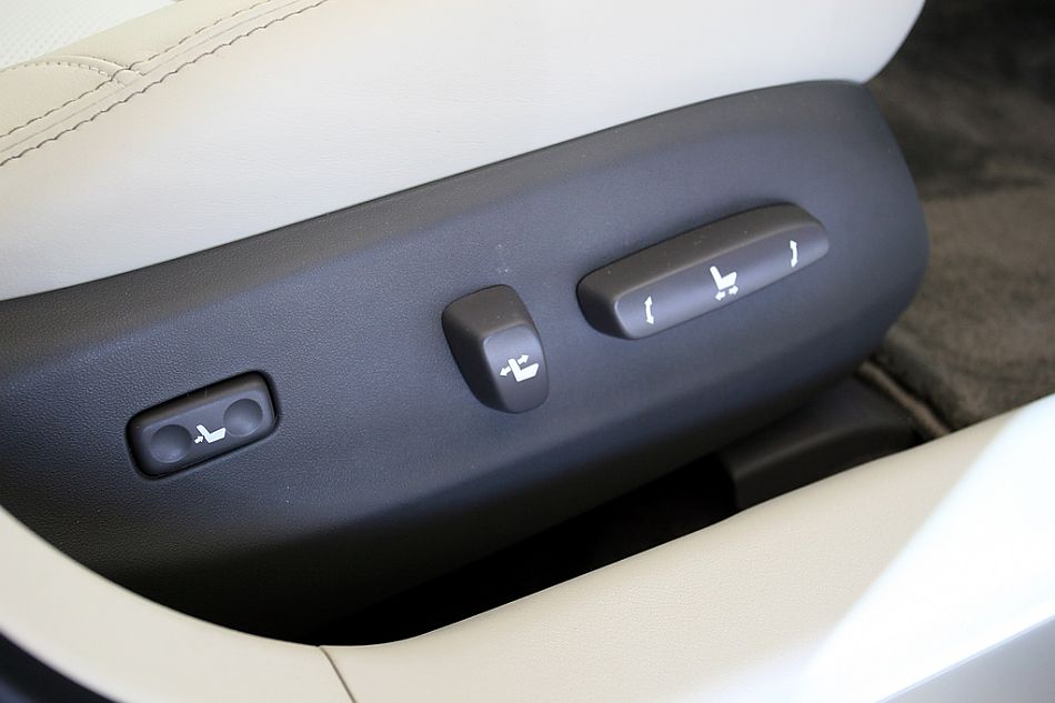 09款IS300内饰图片