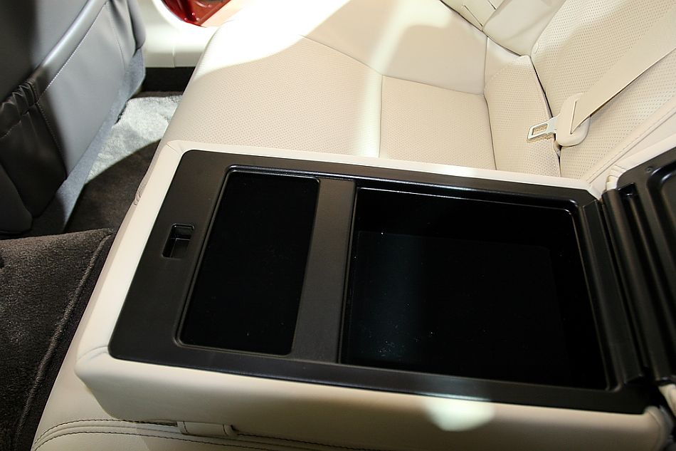 09款IS300内饰图片